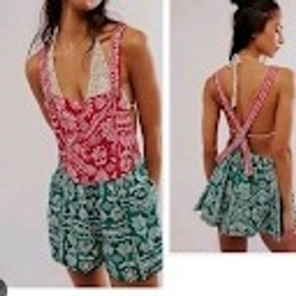 Free People Palm Bay Shortalls Red Green Floral Print Romper Size S